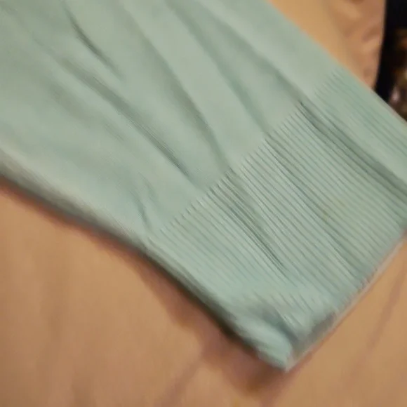 Whit house  Black  Market Floral Cardigan in Blue and White size m - Picture 7 of 10